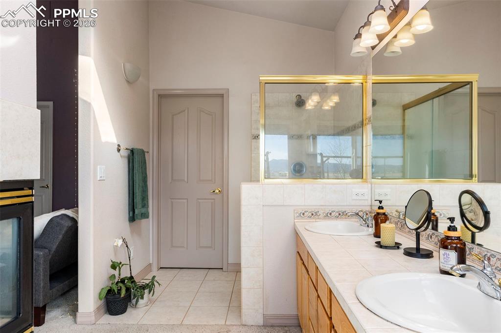 Image 26 of 49: No Description Available