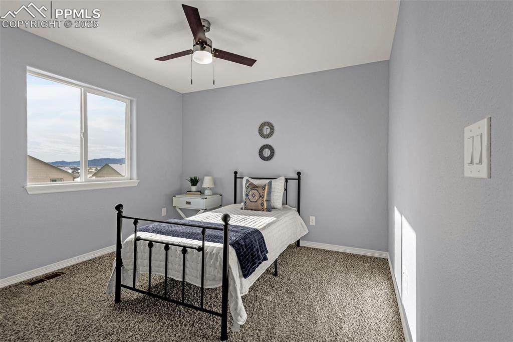 Image 24 of 40: Bedroom