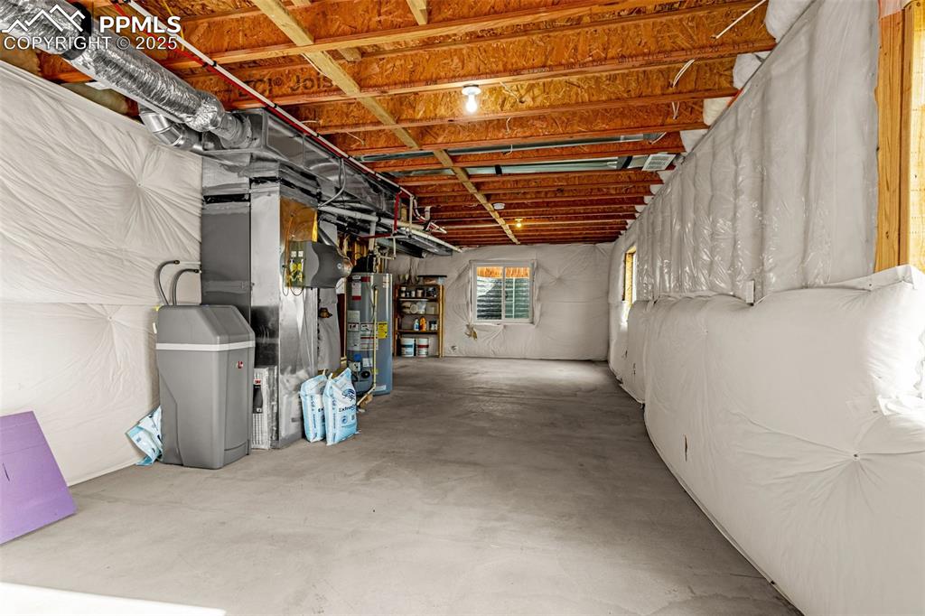 Image 26 of 40: Basement