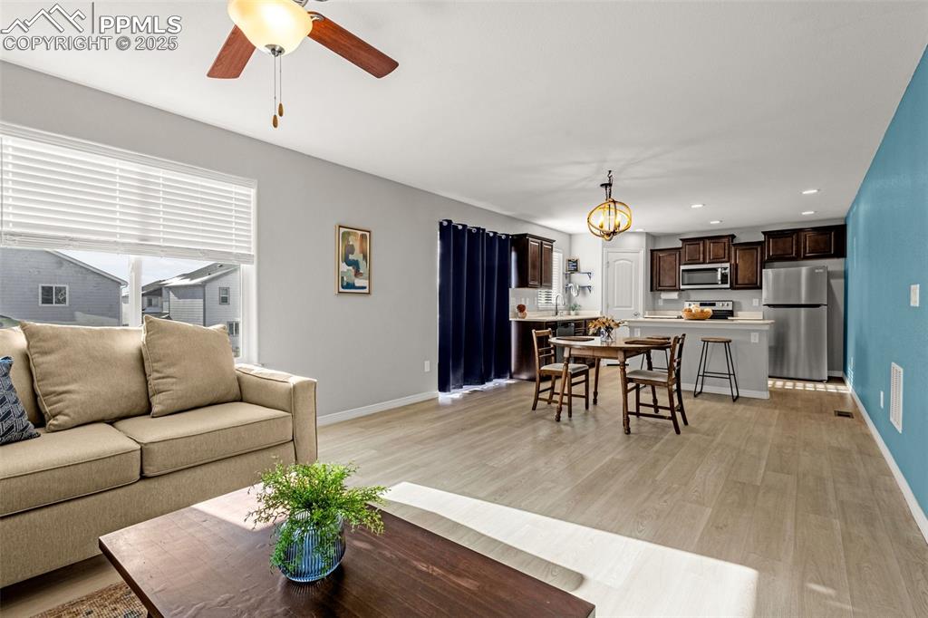 Image 6 of 40: Living Room