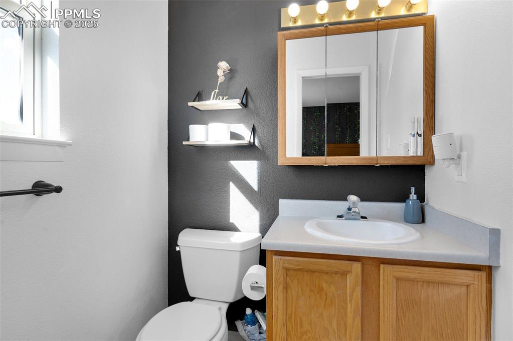 Image 12 of 22: Bathroom