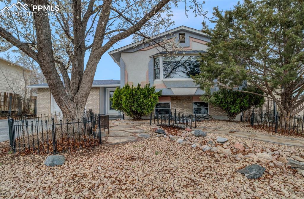 Image 1 of 40: Front of Structure