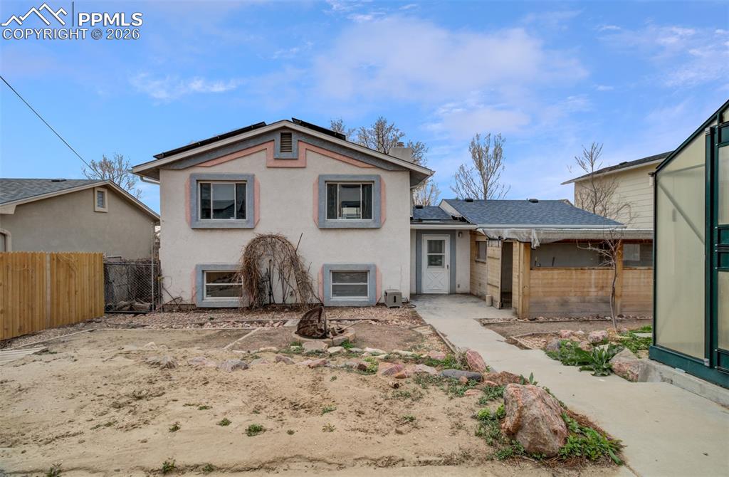 Image 39 of 40: Back of Structure