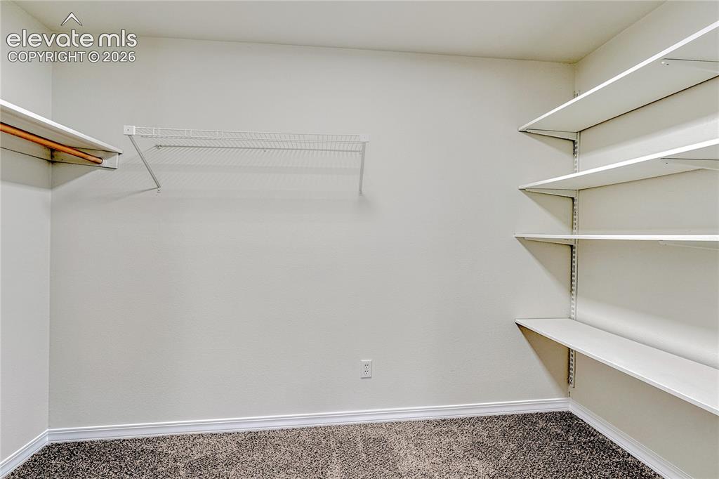 Image 41 of 48: Closet