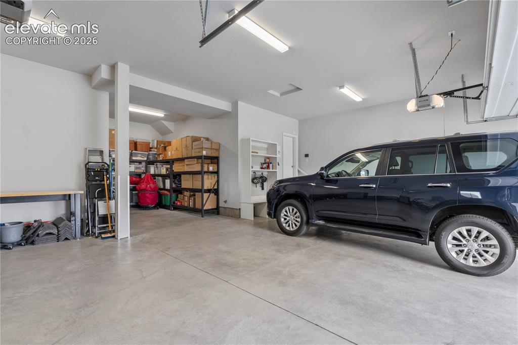 Image 48 of 48: Garage