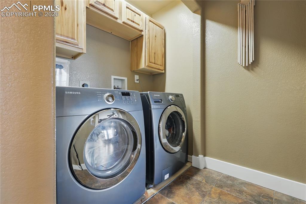 Image 16 of 43: Main Level Laundry.