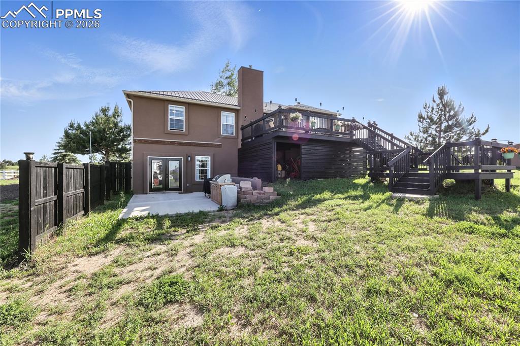 Image 29 of 43: Back of Structure