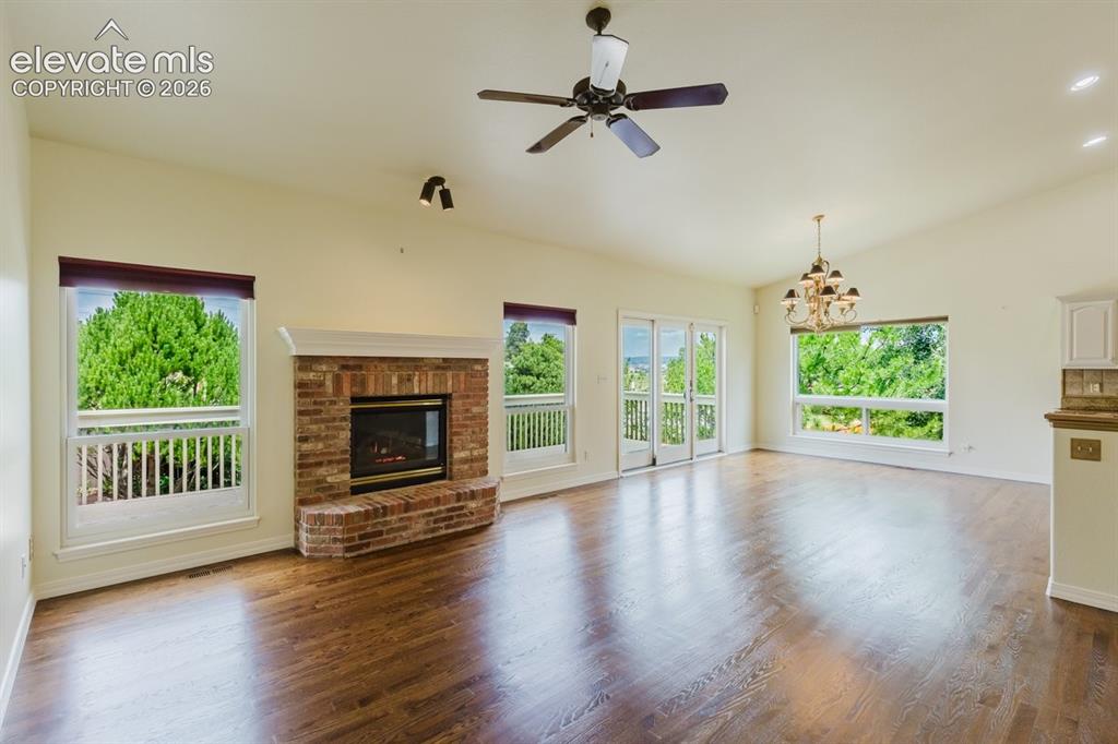 Image 14 of 43: Living Room