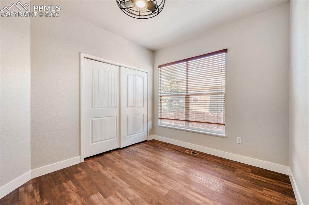 Image 20 of 40: Bedroom