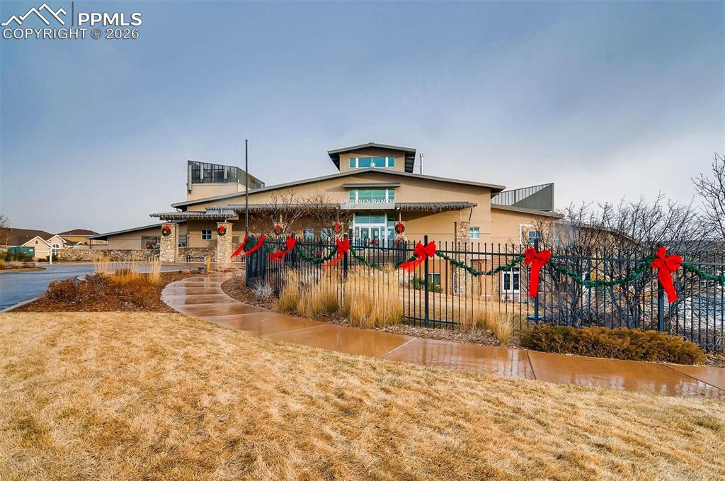 Image 33 of 40: Front of Structure