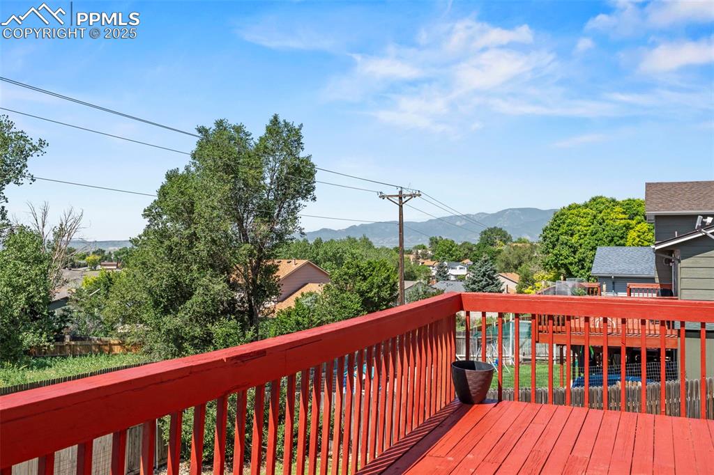 Image 16 of 42: Deck