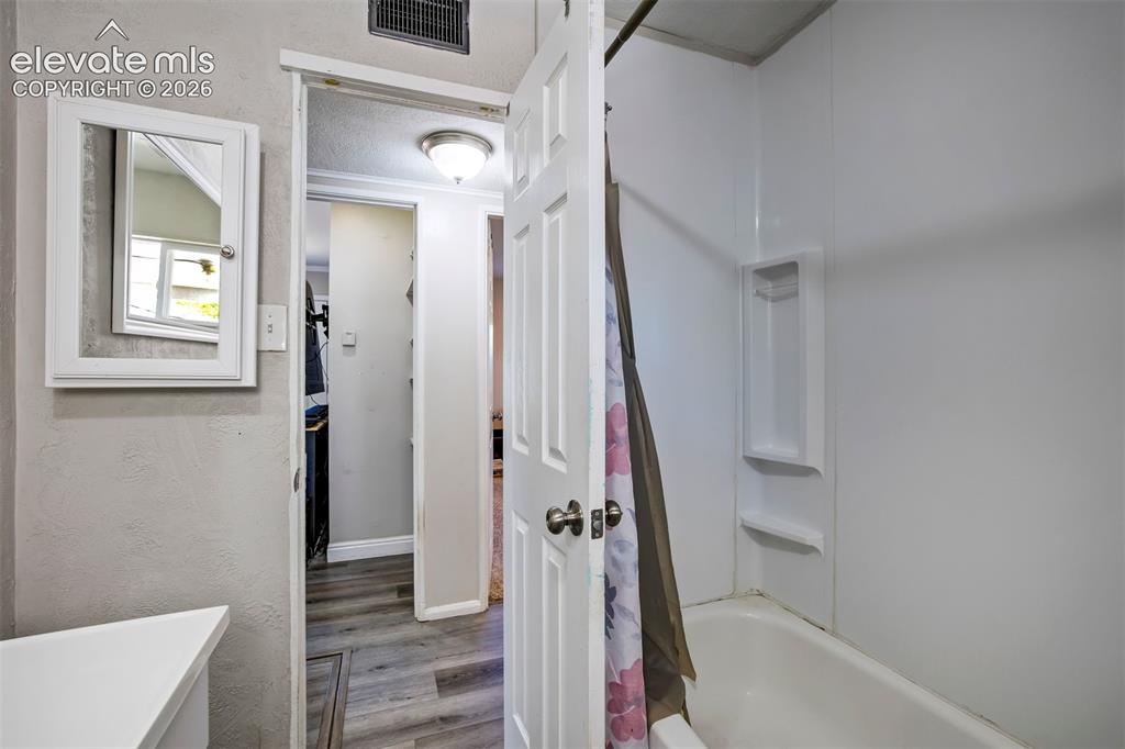 Image 20 of 29: Full bath