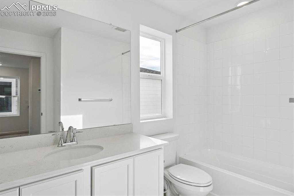 Image 13 of 21: No Description Available