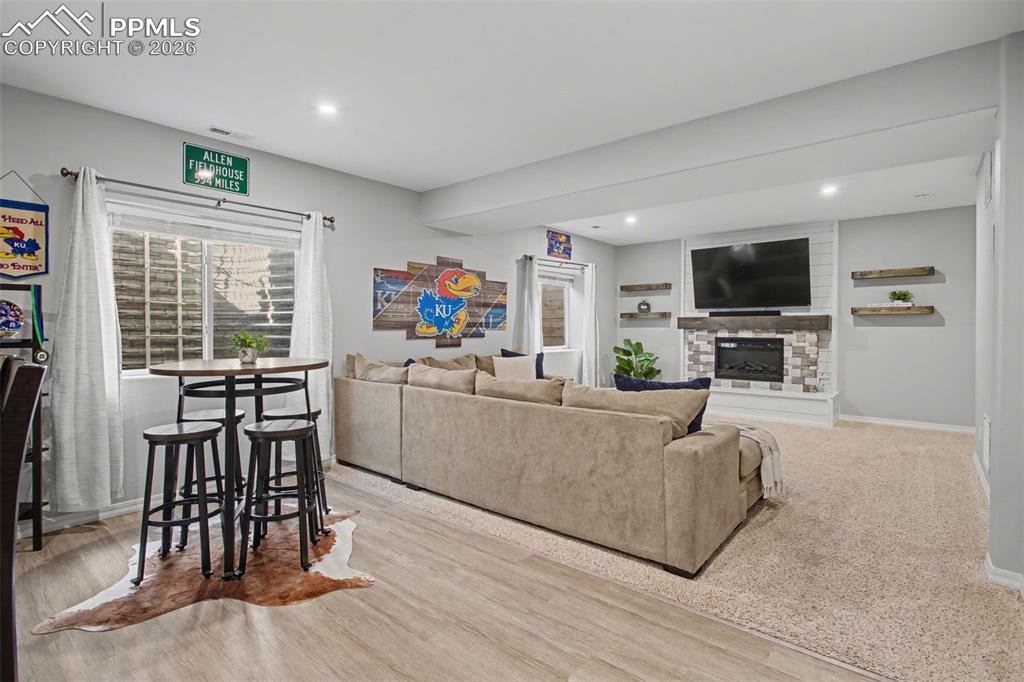 Image 30 of 43: No Description Available