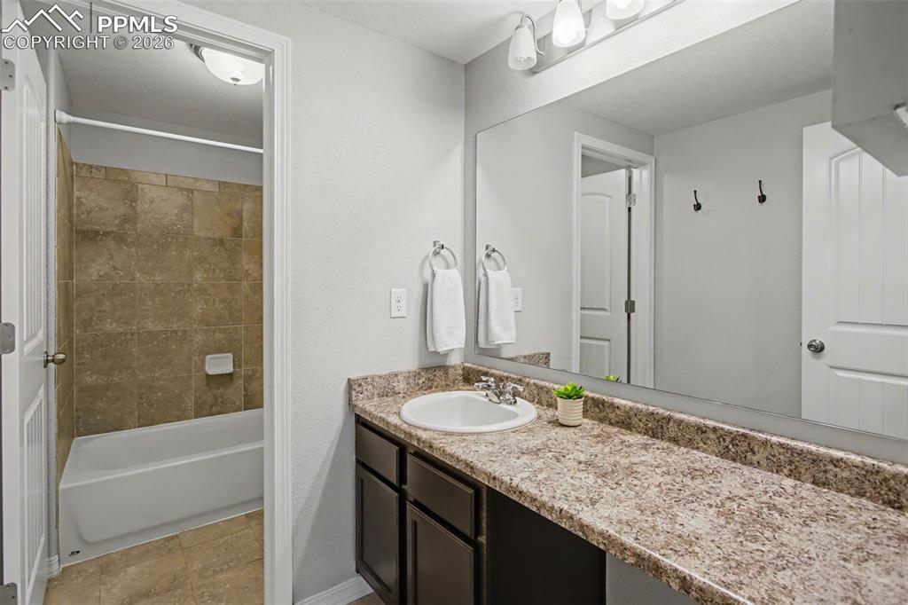 Image 37 of 43: No Description Available