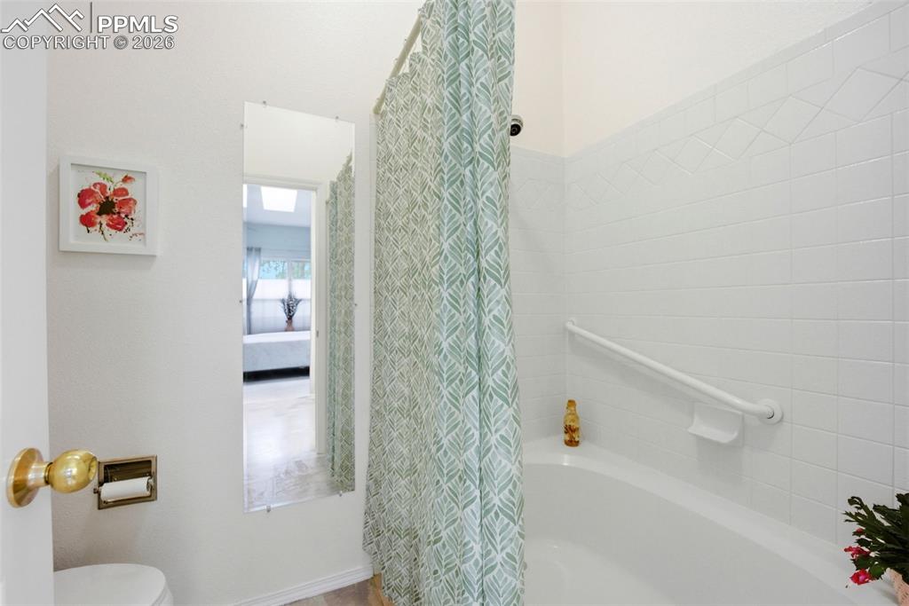 Image 21 of 42: Master Bathroom