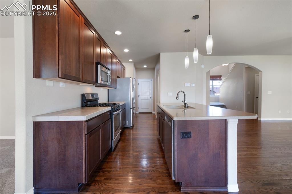 Image 10 of 45: Kitchen