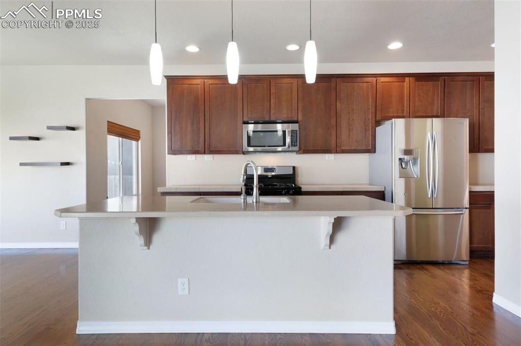 Image 8 of 45: Kitchen