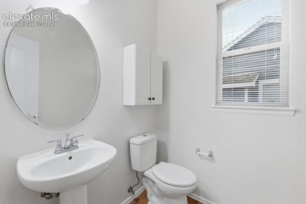 Image 10 of 41: Bathroom