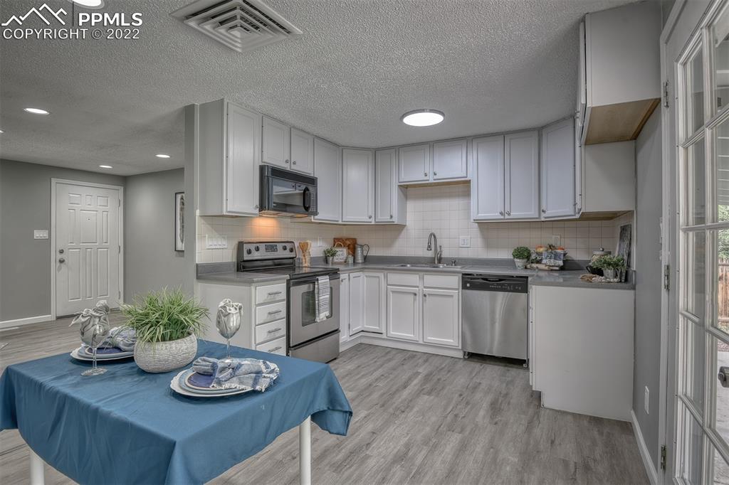 Listing 4825319, Image 14 of 40