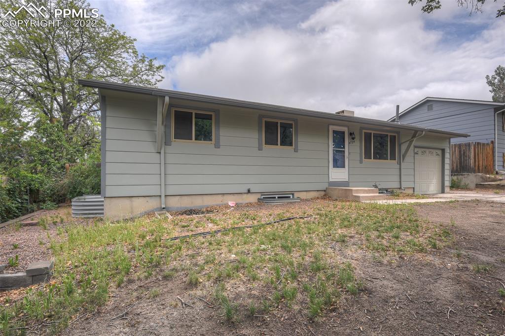 Listing 4825319, Image 2 of 40