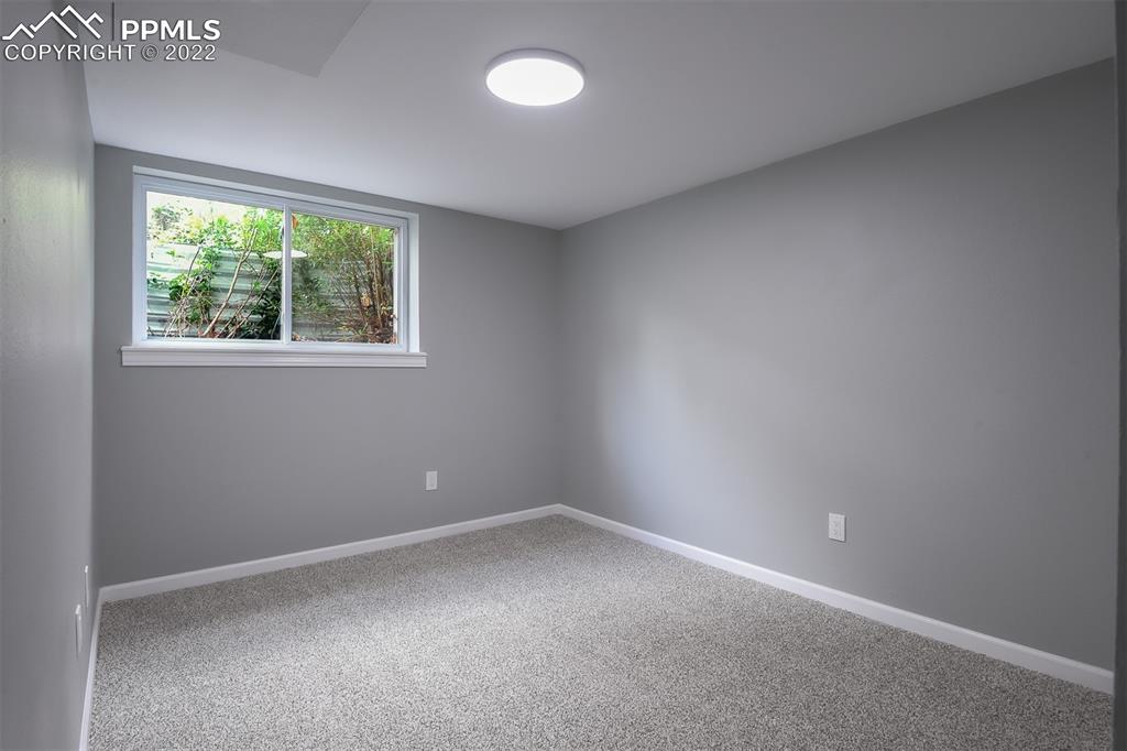 Listing 4825319, Image 33 of 40