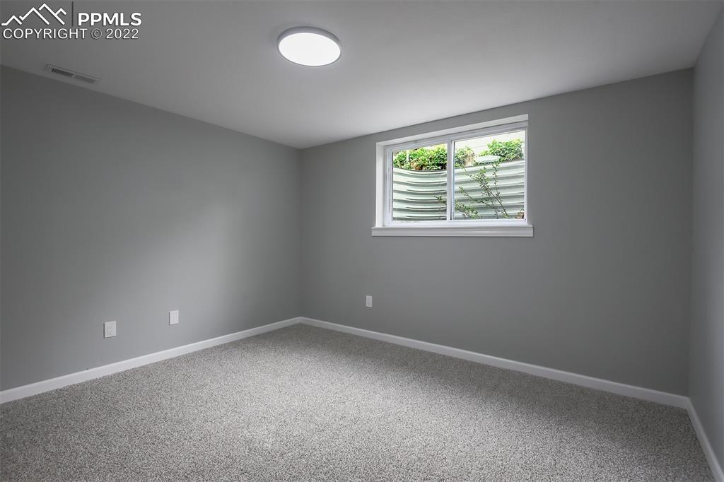 Listing 4825319, Image 34 of 40