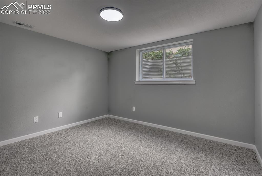 Listing 4825319, Image 35 of 40