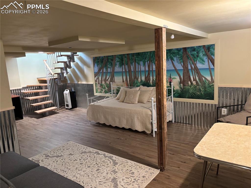 Image 26 of 39: Bedroom