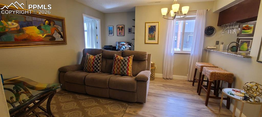 Image 5 of 47: Sitting Room