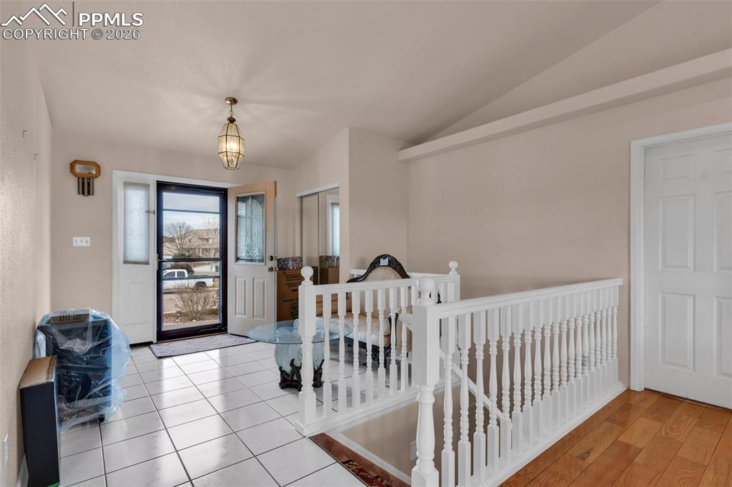 Image 4 of 46: Entry