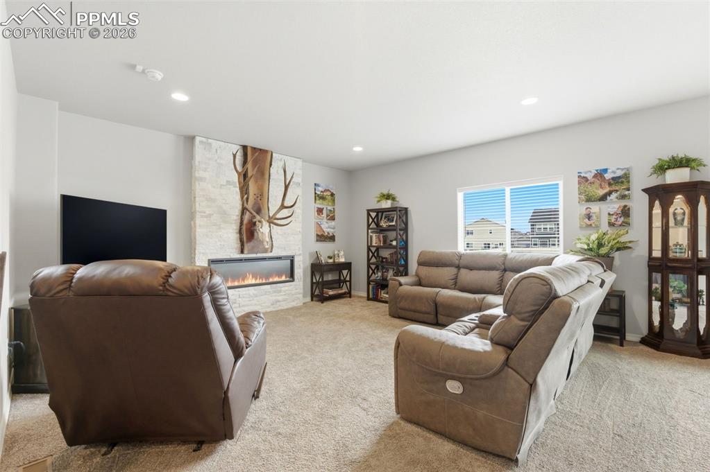 Image 15 of 47: Living Room