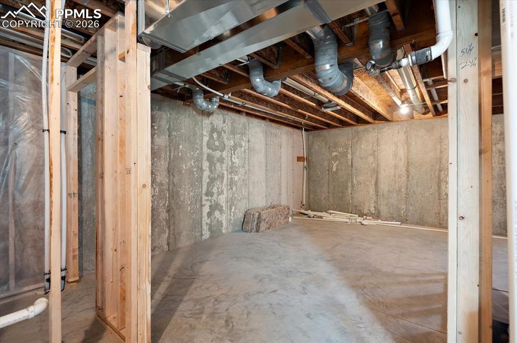 Image 19 of 32: Basement