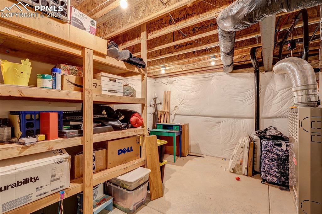 Image 31 of 50: Storage