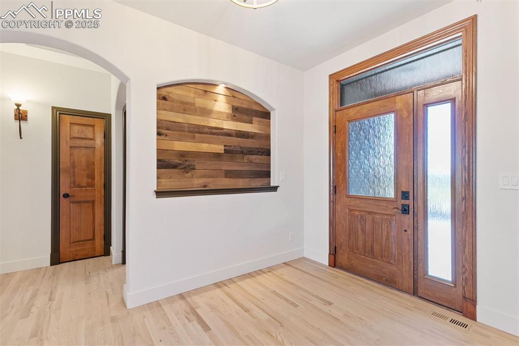 Image 36 of 50: A look at the front entry