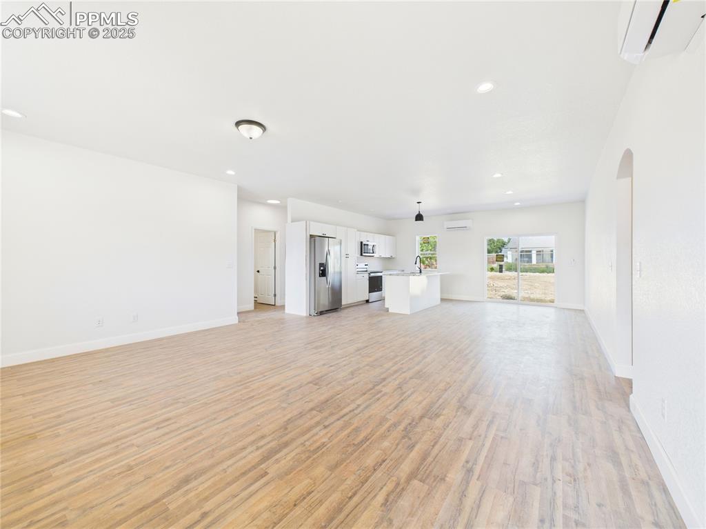 Image 4 of 37: Living Room