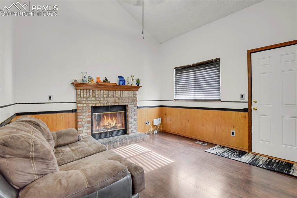 Image 12 of 25: Living Room