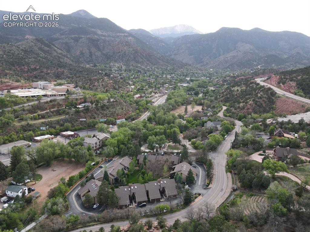 Image 7 of 32: Mountainous terrain 