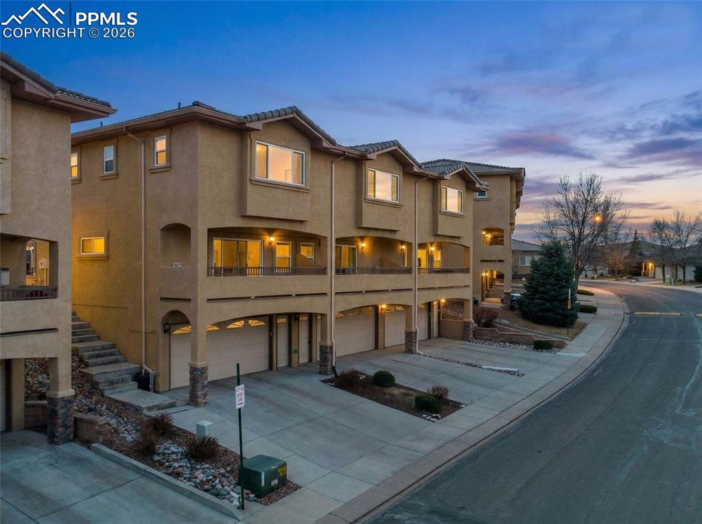 Image 1 of 30: Beautifully maintained 3-bedroom, 2.5-bath end-unit townhome in the private