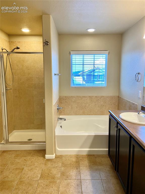 Image 20 of 20: Bathroom