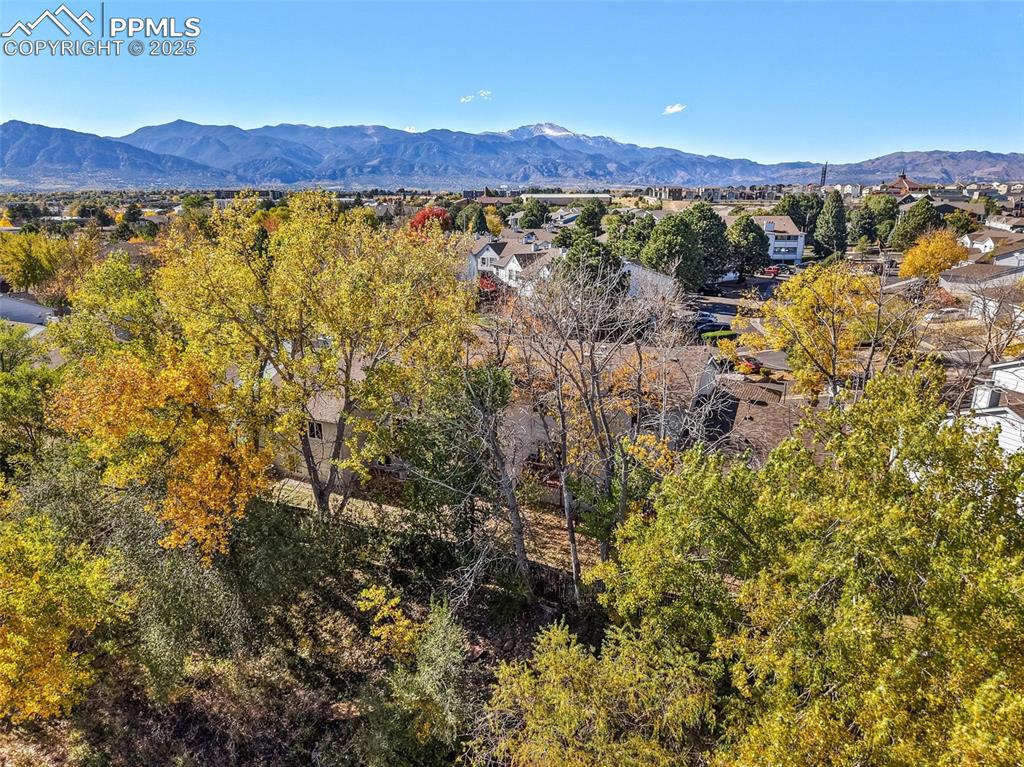 Image 30 of 33: View