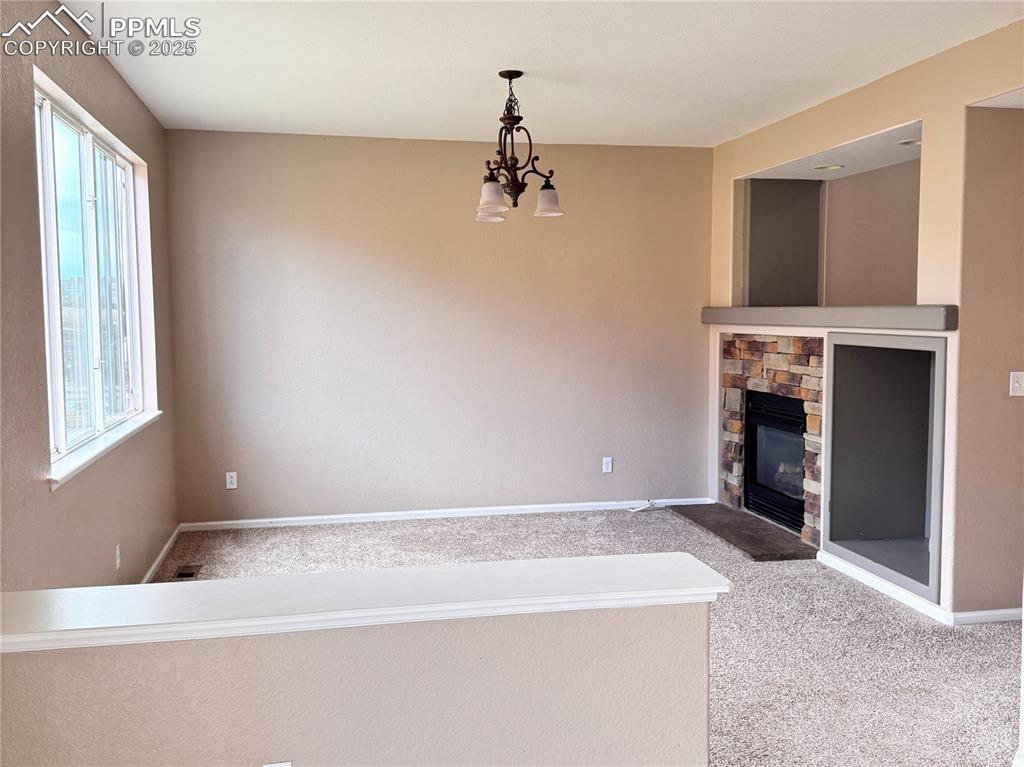 Image 6 of 23: Living Room