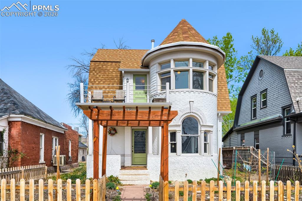 Image 1 of 28: Front of Structure