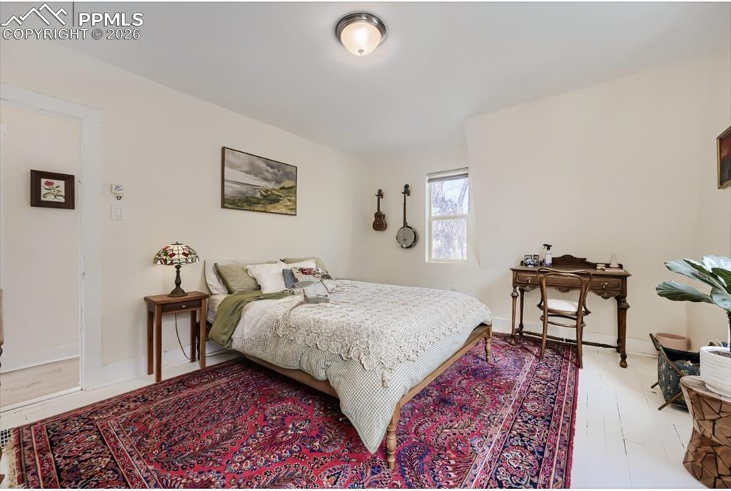 Image 13 of 28: Master Bedroom