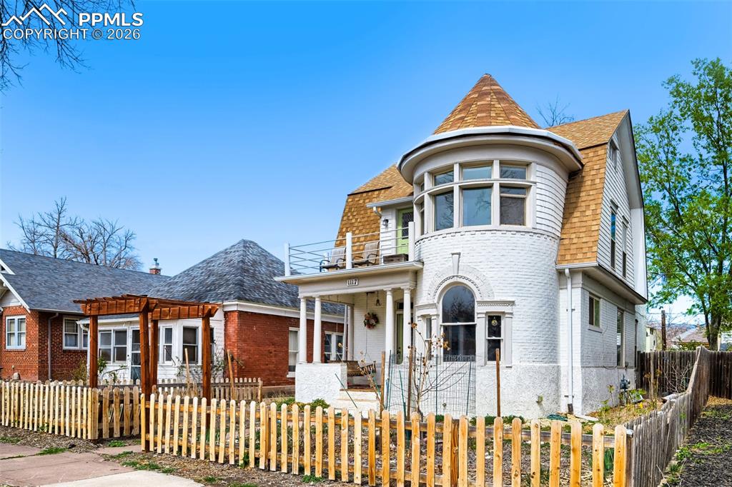 Image 2 of 28: Front of Structure