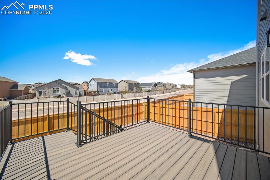 Image 39 of 43: Deck