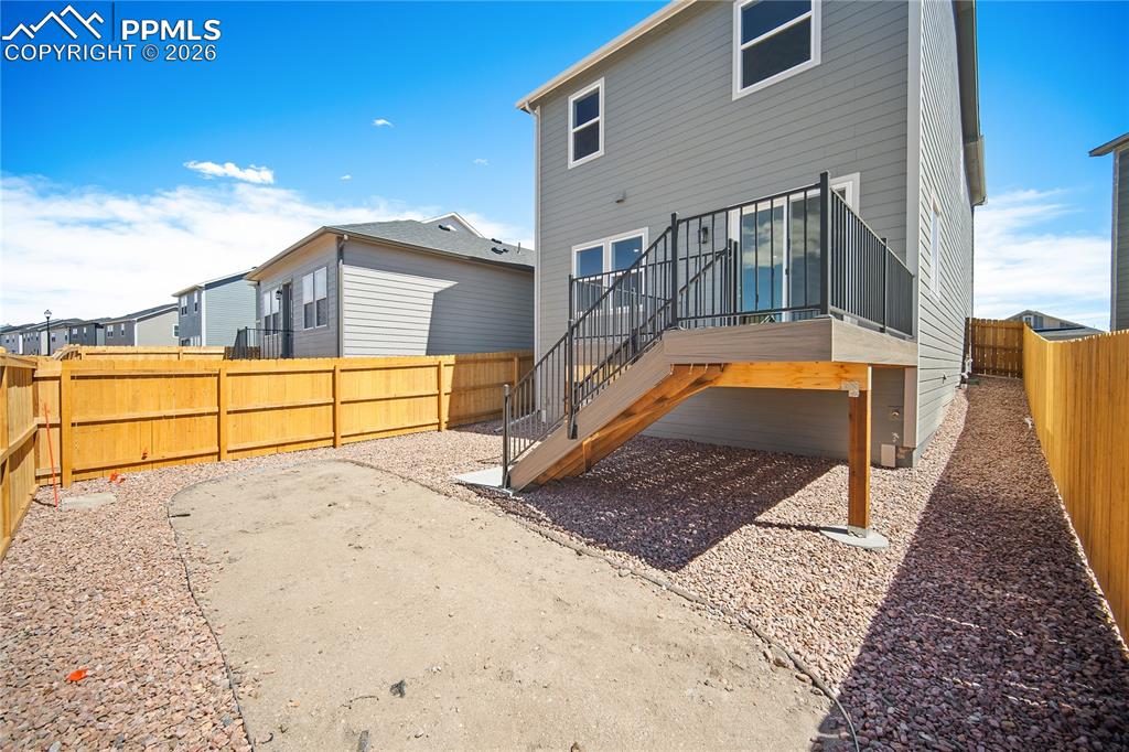 Image 42 of 43: Back of Structure