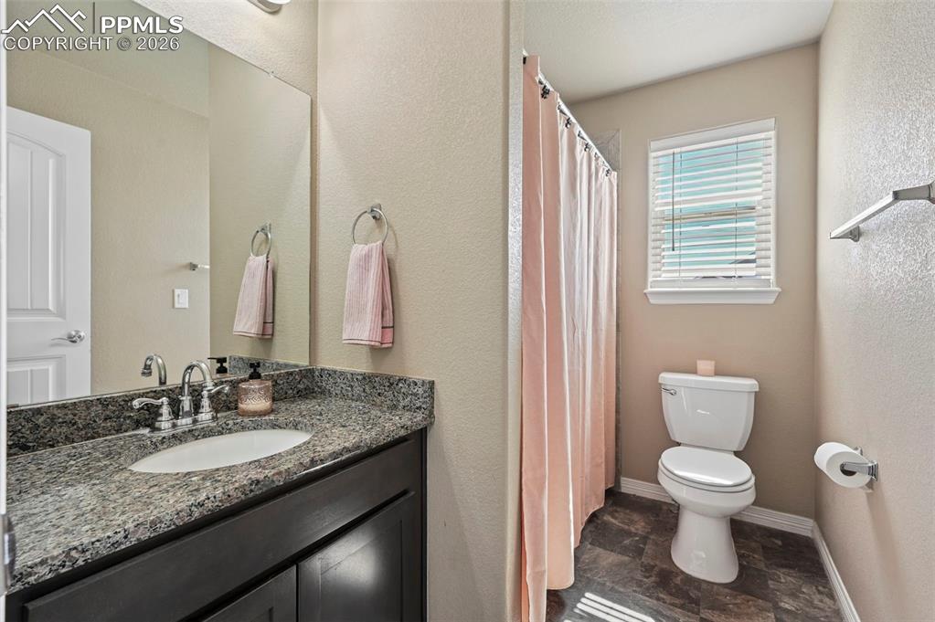 Image 12 of 20: Bathroom