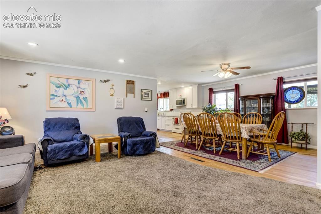 Image 5 of 45: Great Room