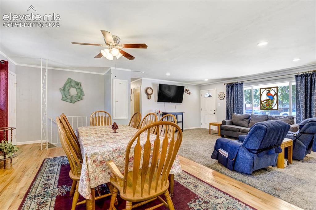 Image 6 of 45: Dining Area
